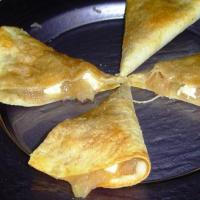 Apple or Cherry or Blueberry Pie Quesadilla_image