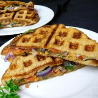 Waffle Sandwich with Cheese, Spinach and Spicy Mustard_image
