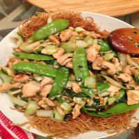 Chinese Take-Out Chicken Chow Mein With Crispy Noodles_image