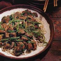 Hoisin-Braised Pork, Mushrooms and Green Beans on Noodles_image