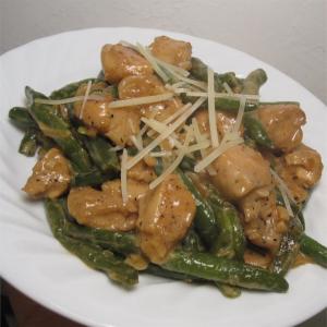 Divine Chicken with Green Beans image