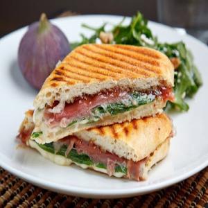 Fig and Prosciutto Grilled Cheese Sandwich_image