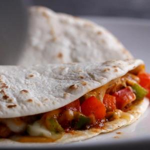 Microwave 4-minute Chicken Quesadilla Recipe by Tasty_image