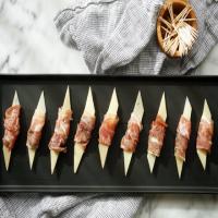 Prosciutto, Fig and Parmesan Rolls image
