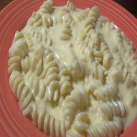 Creamy Stove Top Macaroni and Cheese_image