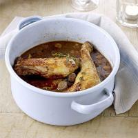 One-pot chicken chasseur image