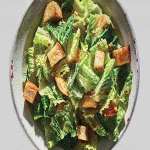 Easy Classic Caesar Salad Recipe_image