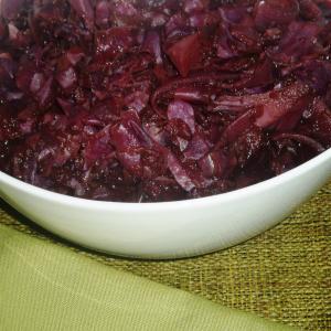 Red Cabbage With Apples and Spices - Crock Pot_image