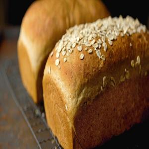 Vermont Whole Wheat Oatmeal Honey Bread Recipe | King Arthur Flour_image
