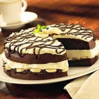Chocolate Banana Cream Cake image