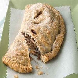 Toffee Apple Turnover Pie_image