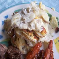 Potato, Caramelized Onion, and Goat Cheese Gratin_image