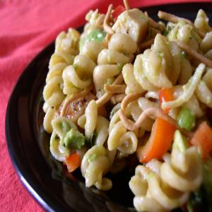Chicken Pasta With Curry Dressing_image