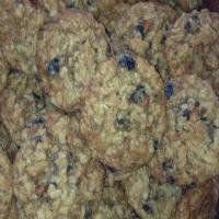 Classic Oatmeal Raisin Cookies_image