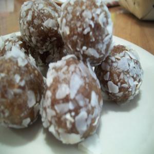 Nutty Date Bites_image