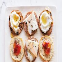 Fig-and-Almond Crackers image