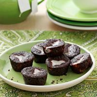 Chocolate-Bottom Mini-Cupcakes_image