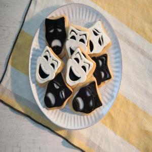 Comedy/Tragedy Black and White Cookies_image