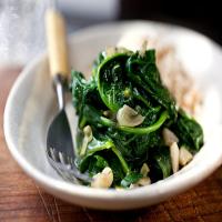 Rice Bowl With Spinach or Pea Tendrils_image