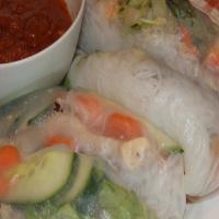 Pork and Shrimp Spring Roll (Goi Cuon) With Peanut Sauce (Nuoc L_image