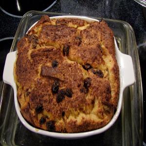 Raisin Custard Bread Pudding_image