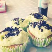 Mint Chocolate Chip Cupcakes_image