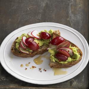 Avocado Toast With Grapes and Radishes_image