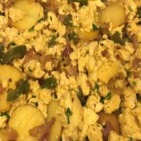 Spicy Baked Tofu Scramble with Potatoes_image