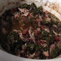 Smoked Paprika Chicken, Kale, and Bean Stew_image