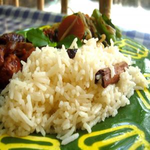 Saffron Rice With Cashews and Raisins image