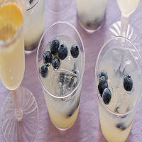Lemonade with Blueberries image