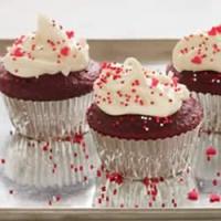 Classic Red Velvet Cupcakes_image