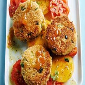 Crab Cakes with Apricot Sauce_image