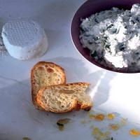 Herbed Goat-Cheese Toasts_image