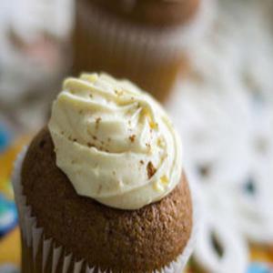Pumpkin Spice cupcake W/ Cinnamon Cream Cheese_image