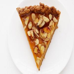 Amaretto Pumpkin Pie With Almond Praline_image