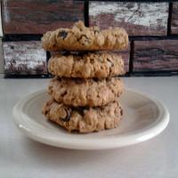 Rachael Ray's Oatmeal-Raisin Cookies_image