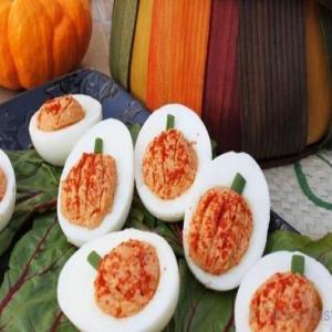 Thai-spiced Deviled Eggs_image