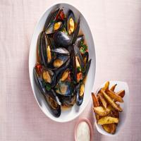 Brothy Mussels with Oven Fries image