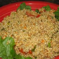 Tabbouleh Salad with Quinoa and Shredded Carrots_image