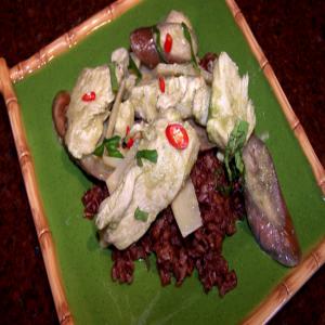 Green Curry With Chicken and Eggplant_image