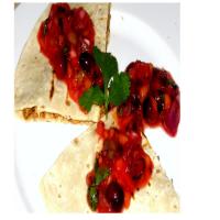 Blackened Chicken Quesadillas & Cranberry Mango Salsa_image