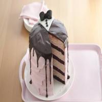 Pink Tuxedo Cake_image