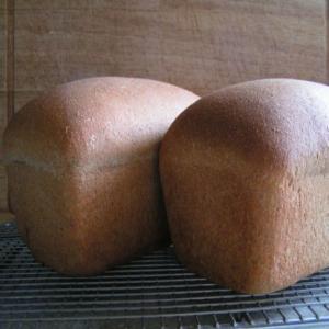 Whole Wheat / Unbleached White Bread_image