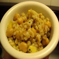 Barley Pilaf With Chickpeas and Artichoke Hearts_image