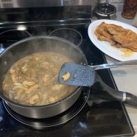 Pork Chops Smothered in Onions and Mushrooms_image