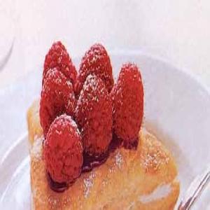 Berry Puffs with Orange Muscat Cream_image