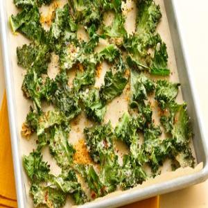 Gluten-Free Kale Chips with Parmesan_image