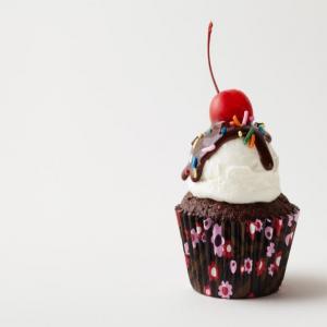 Brownie Cupcakes a la Mode image