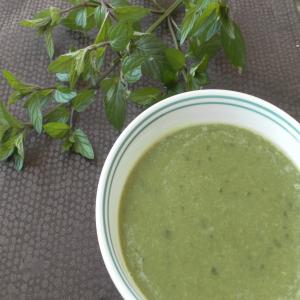 Peppermint, Spinach and Pea Soup image